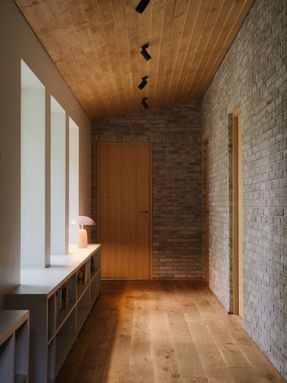 Residence On The Edge Of National Forest
