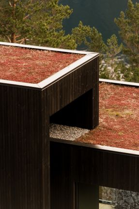 18-07 Holiday Home