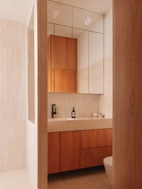 Treehouse Apartment