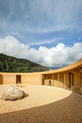 House 720 Degrees