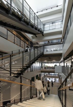 Hannan University Building 4