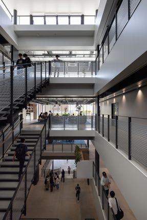 Hannan University Building 4