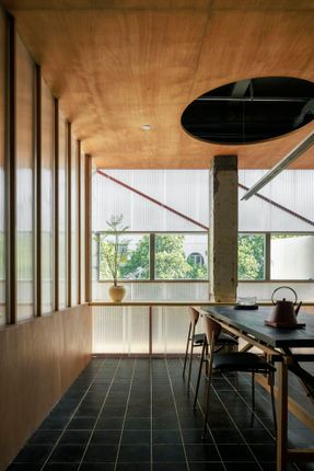 Seventeen TeaHouse