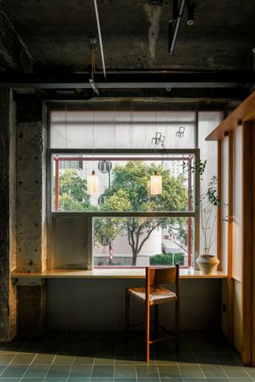 Seventeen TeaHouse