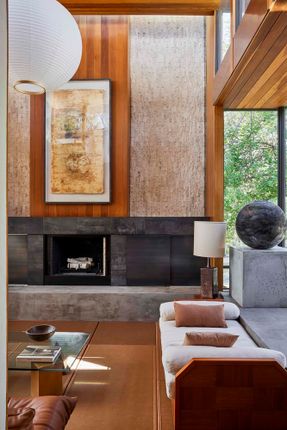 Glass Ridge House