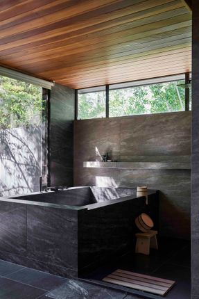 Glass Ridge House