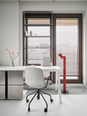 V8 Apartment