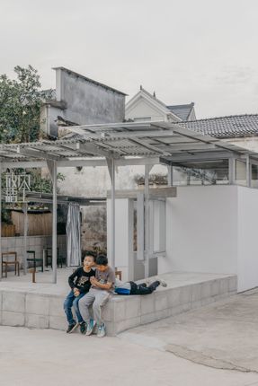Longyou Tourist Center