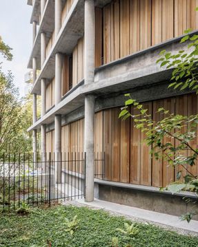 Neighborhood In Paris - Media Library And Family Flats, Student Residence, And Social Housing Units