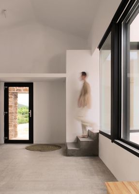 Emptied House – Seasonal Refuge In Soto De Sepúlveda, Segovia