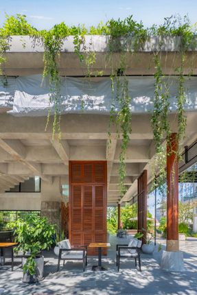Phum Sambo Café & Eatery