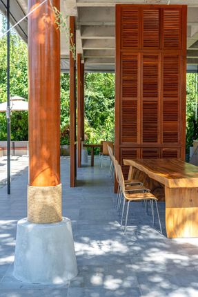 Phum Sambo Café & Eatery