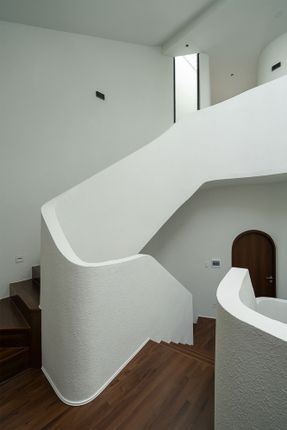 Hoikieng19 House