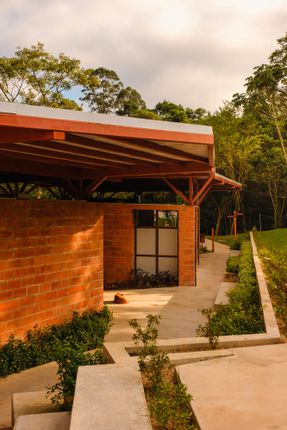 Córrego Do Bispo Linear Park