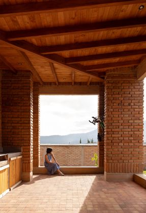 Arupo House