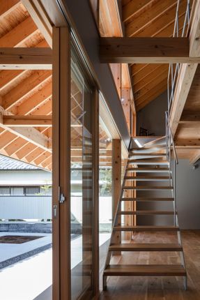 Folded Roof House
