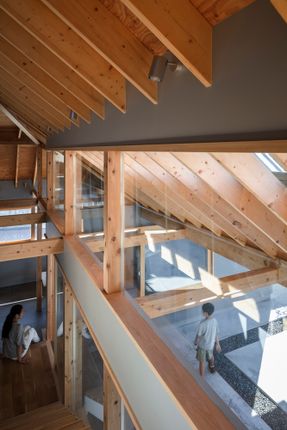 Folded Roof House