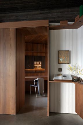 91.0 House