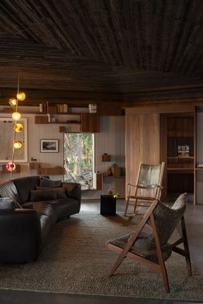91.0 House