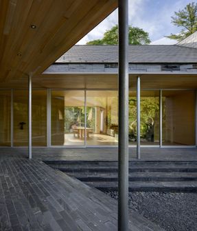 Lakeside Residence