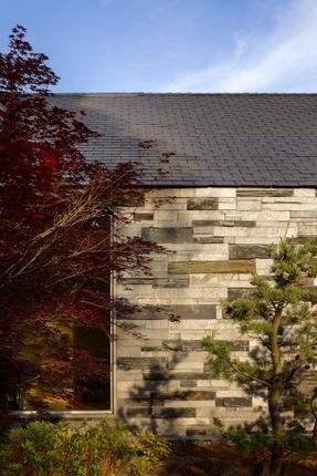 Lakeside Residence
