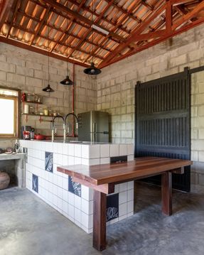 Carcará House