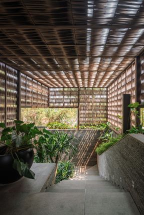 Jt Residence