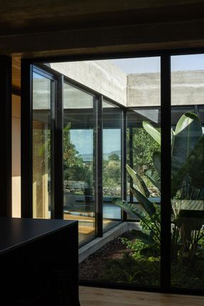 House Cr