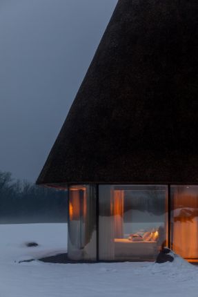 Under The Reed Roof Guesthouses