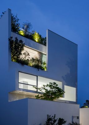 F10 House