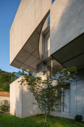 Double Side House
