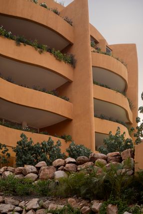 Carpinteros Residential Building
