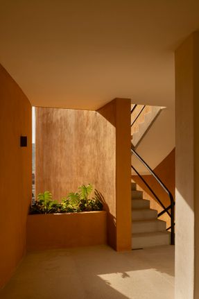 Carpinteros Residential Building
