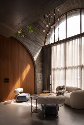 Vault House