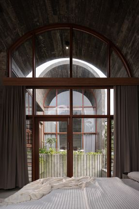 Vault House