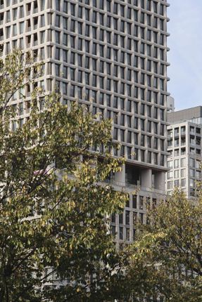 900 Saint-Jacques