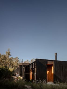Entremontes House