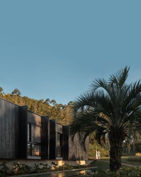 Entremontes House