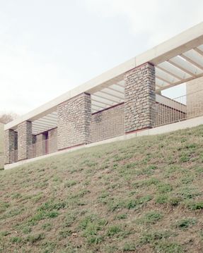 Effevu House