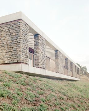 Effevu House