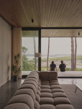 Loredo House Navc01