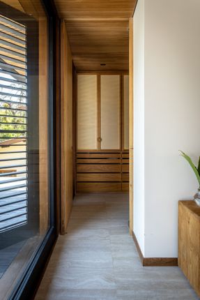 JV Residence