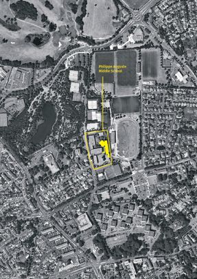 Middle School Cafeteria In Gonesse