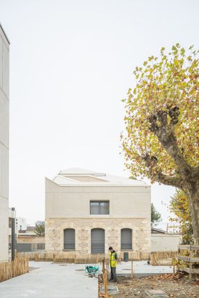 63 Housing Units For The Bastide-niel Urban Development