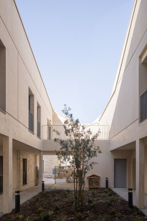 63 Housing Units For The Bastide-niel Urban Development