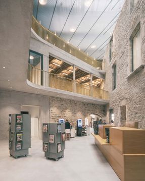 La Manufacture Cultural Center