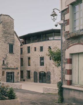 La Manufacture Cultural Center