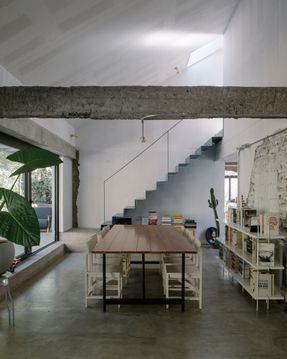 Tam House