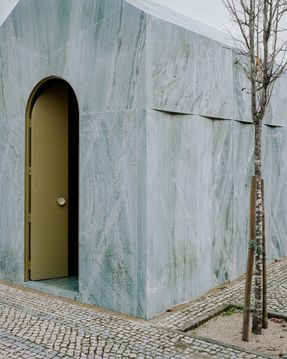 Family Tomb In Coimbra
