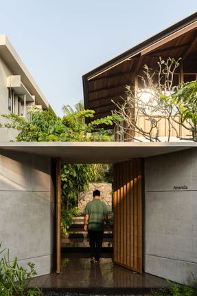 Ananda House